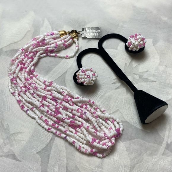 Vintage Pink and White Bohemian Glass MultiStrand Necklace Set NWT - Picture 8 of 15